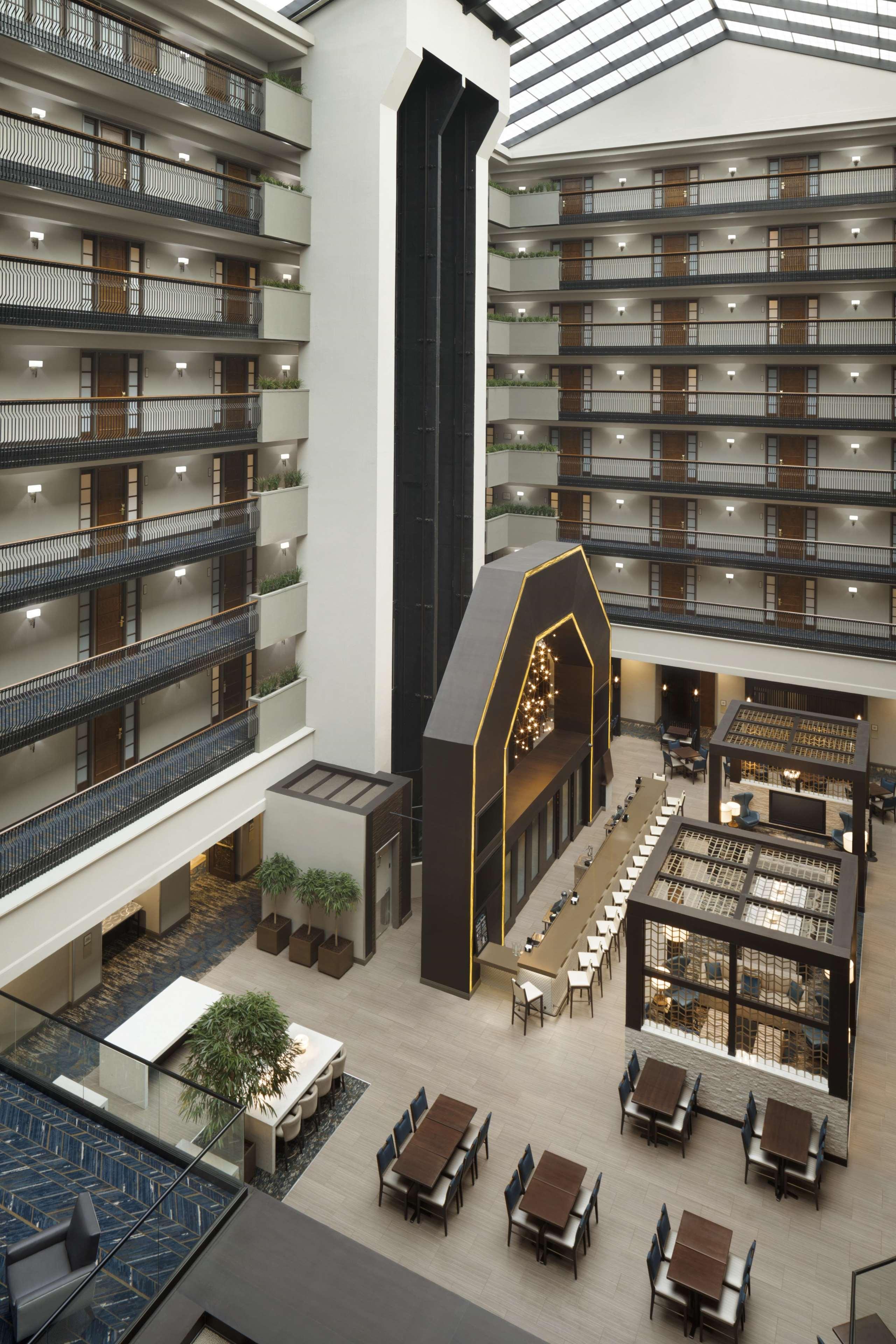 Embassy Suites By Hilton Columbus Exteriér fotografie