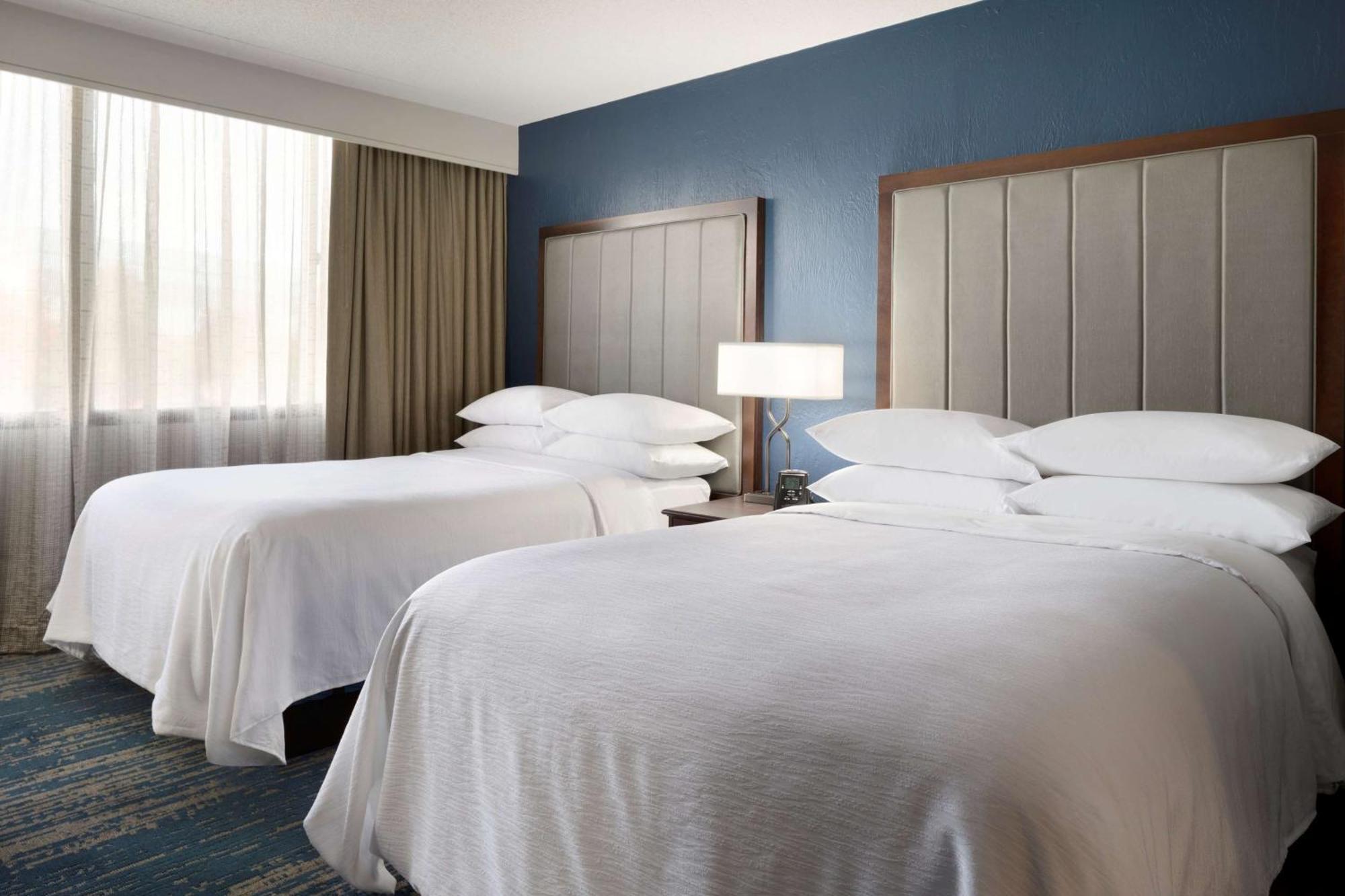 Embassy Suites By Hilton Columbus Exteriér fotografie