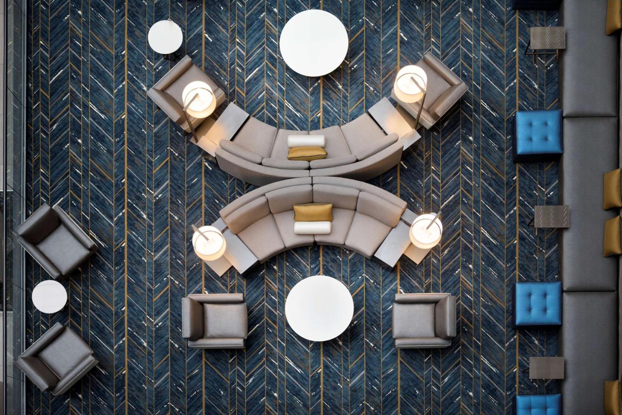 Embassy Suites By Hilton Columbus Exteriér fotografie